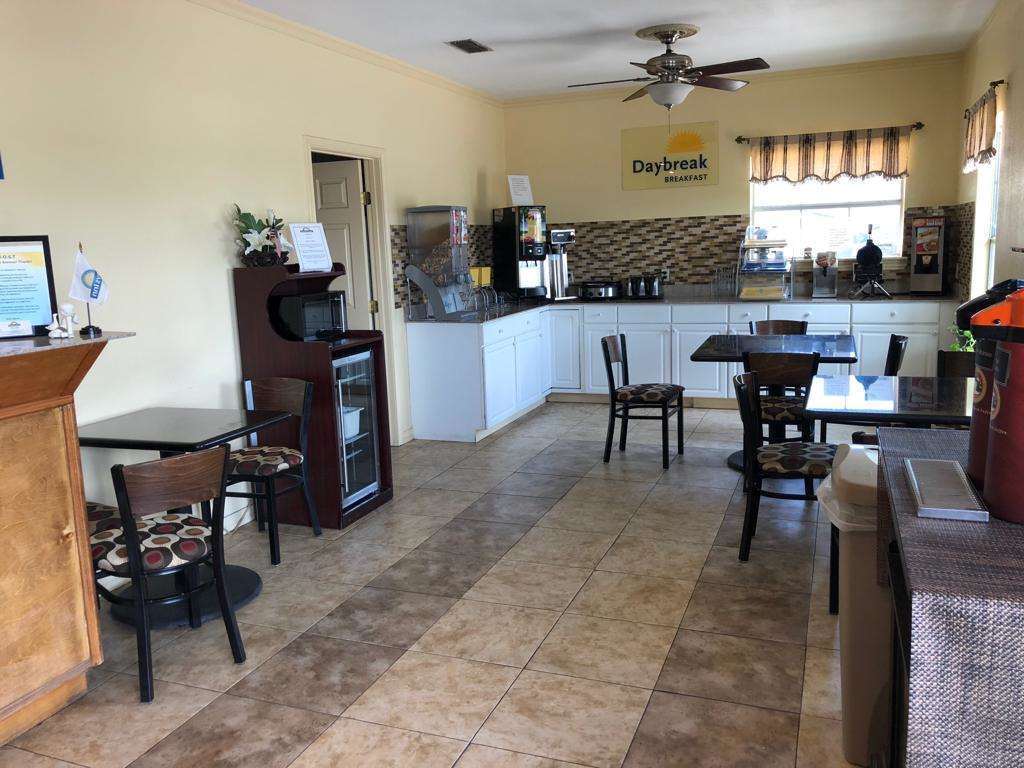Days Inn By Wyndham Gainesville Amenities foto